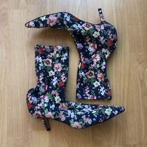 Zara size 9 Floral Sock Boot